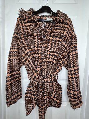 HYFVE Caramel Houndstooth Belted Jacket Shacket Womens Size Large Autumn Fall